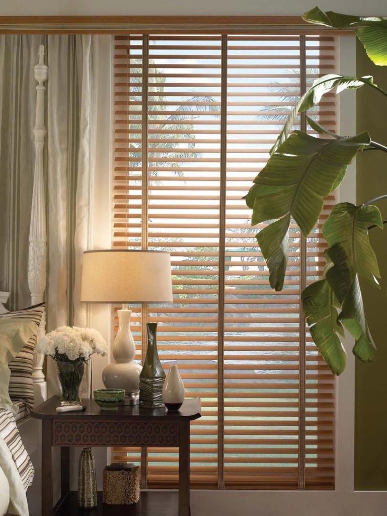 venetian blinds