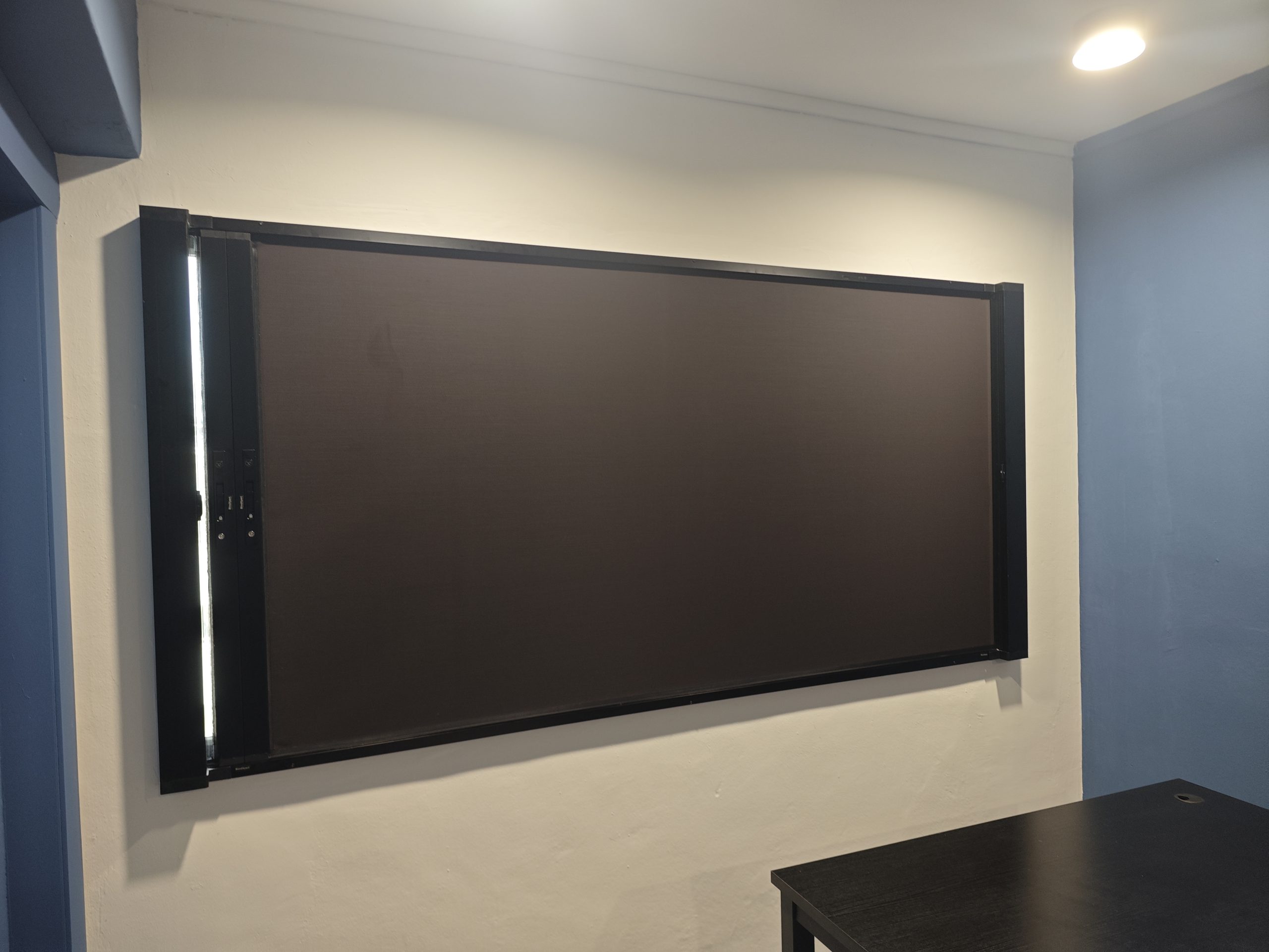 blindnet singapore installed in a Singapore home