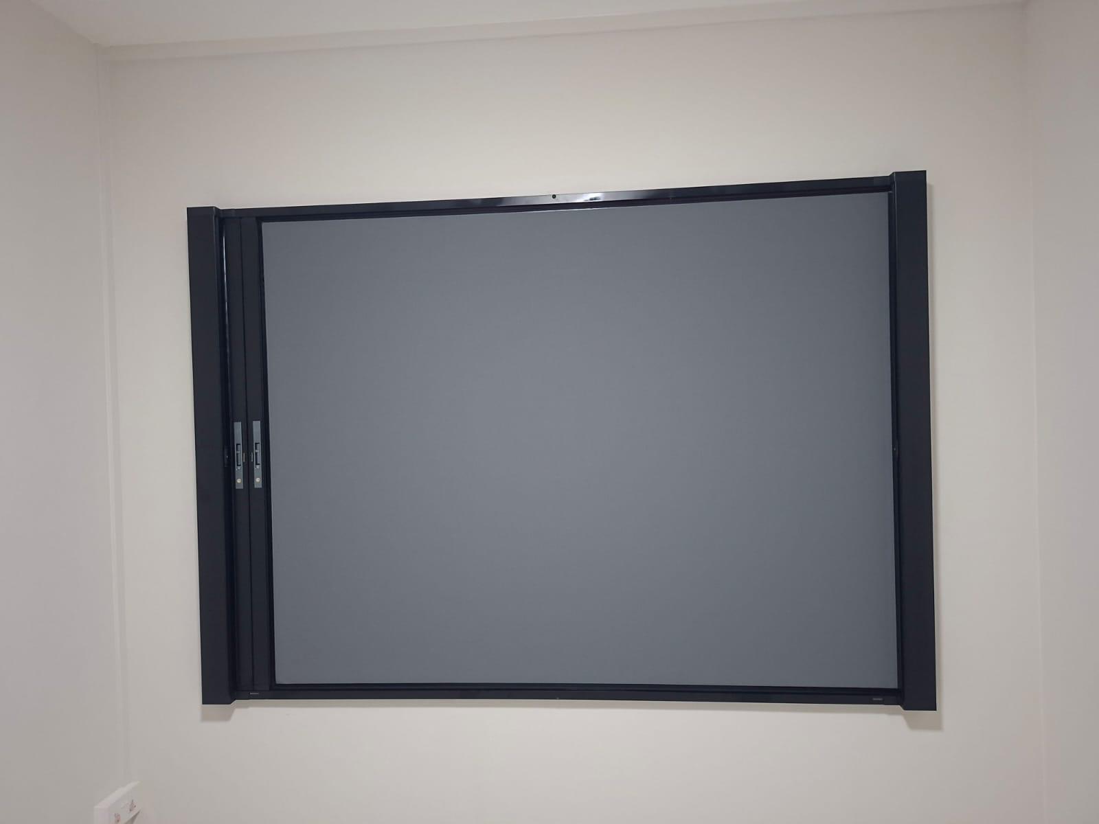 pet friendly blind singapore - safe fitted blind
